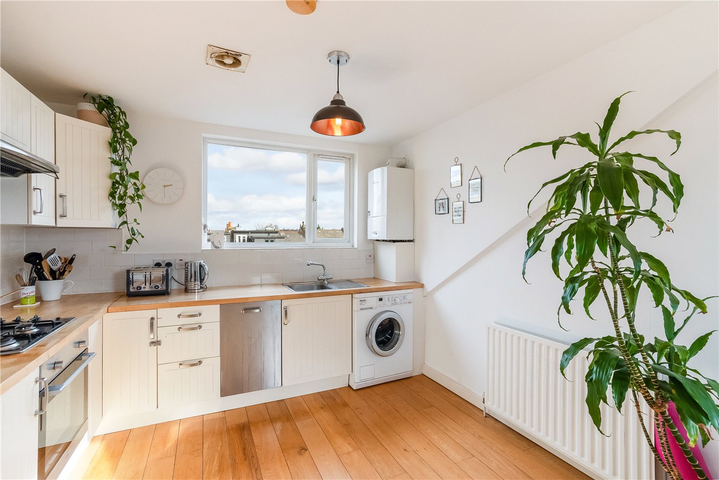 Kitchen Area P1